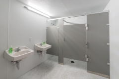 RED RIDER RESORT Bath