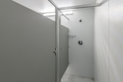 RED RIDER RESORT bath 2